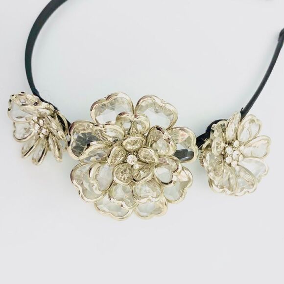 VINTAGE Crystal Flower Headband.  - Picture 2 of 4